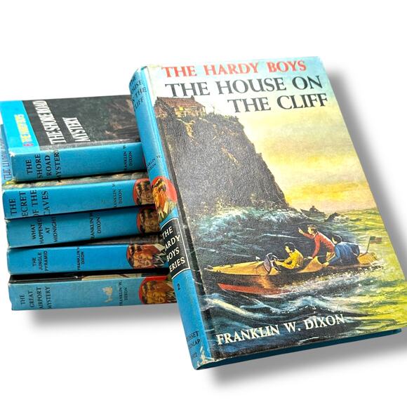 X6 Vintage Hardy Boys Mystery Hardbacks - Picture 1 of 12